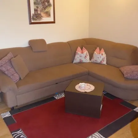 Verspielter Saechsischer Rueckzugsort, Cleaning Included Apartment *